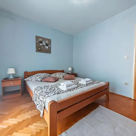 Lägenhet Amico Zadar